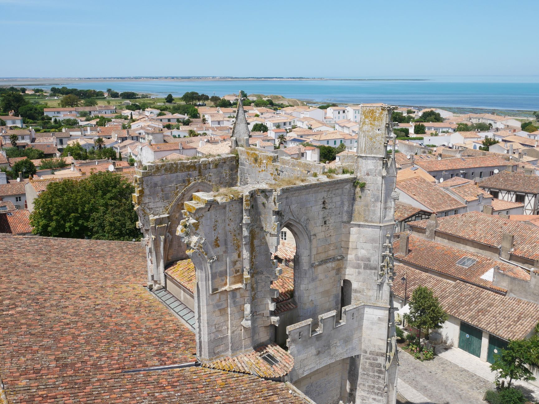 Bâchage de toiture équipe à La Seyne-sur-Mer